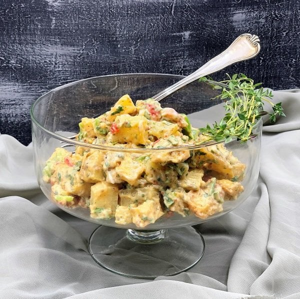 Hardal ve Mayonez Soslu Patates Salatası